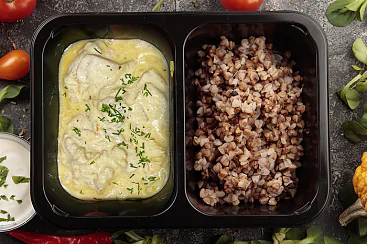 Курица в сливках с гречкой, 200г